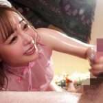 ［小倉由菜×大村］手コキ射精に続く止まらない大量の男潮吹きは圧巻過ぎる飛び散らかしっぷり！